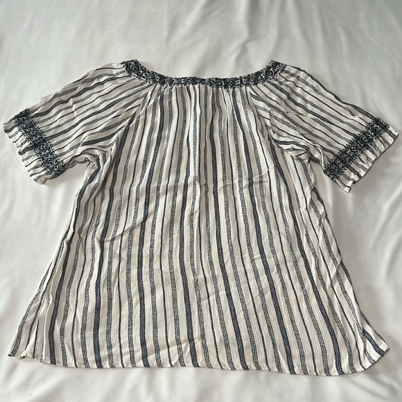 Knox Rose Navy/Cream Striped & Embroidered Boho Top - Picture 2 of 4